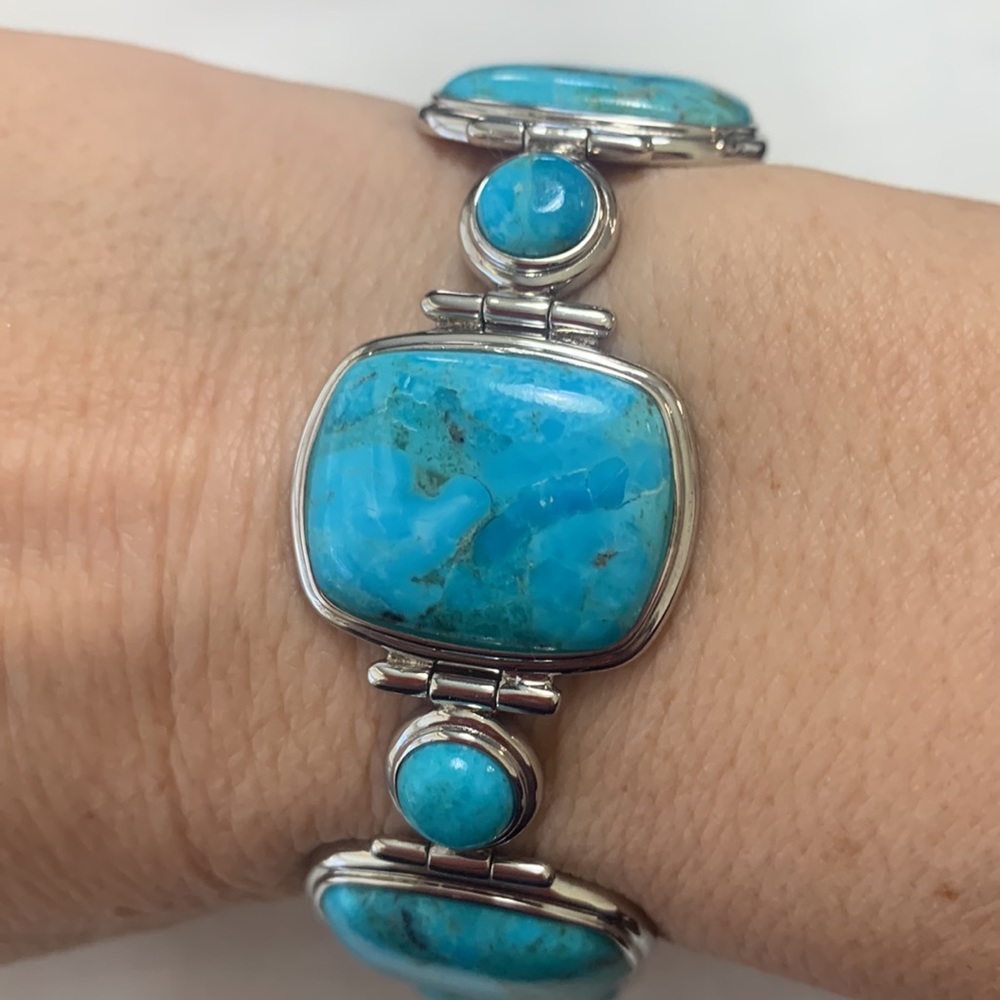NWT JTV CABOCHON RECTANGULAR CUSHION, OVAL & ROUND TURQUOISE BRACELET
